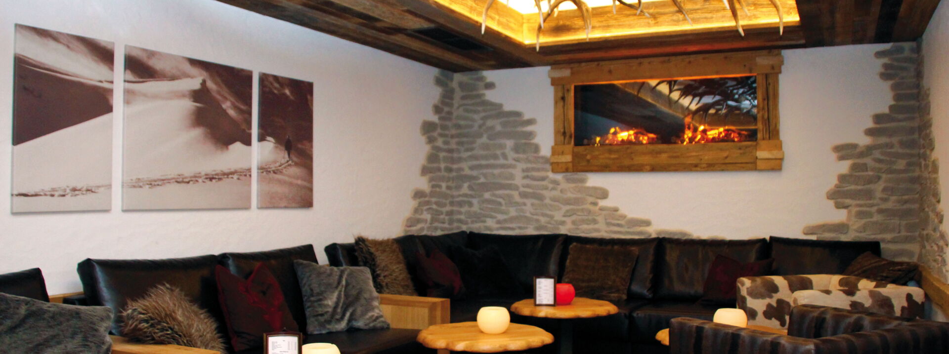 MÜKUSCH Einrichtungen – Gastronomie, Lounge, Kaminfeuer