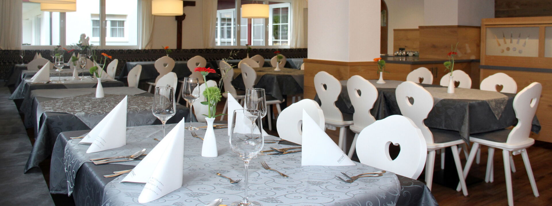 MÜKUSCH Einrichtungen – Hotel-Einrichtungen, Komplett-Einrichtungen, Gastronomie, Neue Krone, Kleinwalsertal