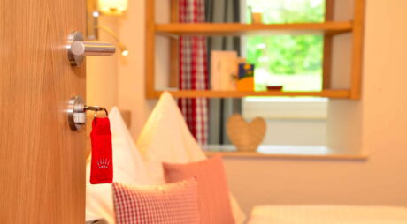 MÜKUSCH Einrichtungen – Hotel-Einrichtungen, Komplett-Einrichtungen, Gastronomie, Neue Krone, Kleinwalsertal